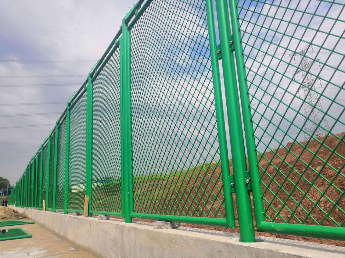 海關(guān)綜合保稅區(qū)圍界隔離網(wǎng)墻驗收標(biāo)準(zhǔn)