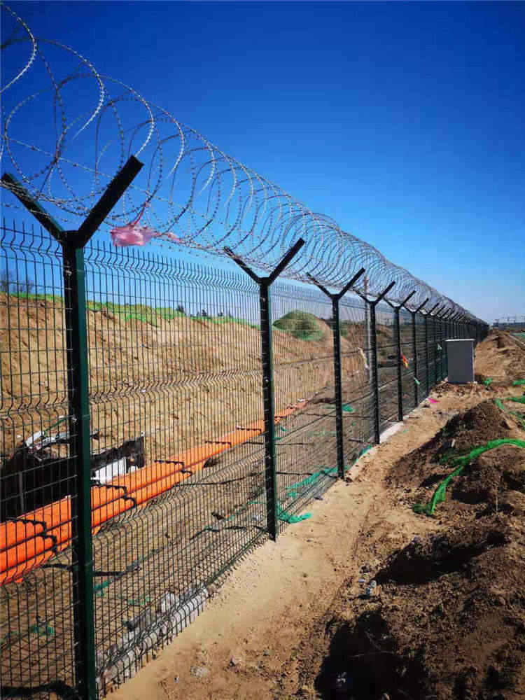 民用機(jī)場鋼筋網(wǎng)圍界施工